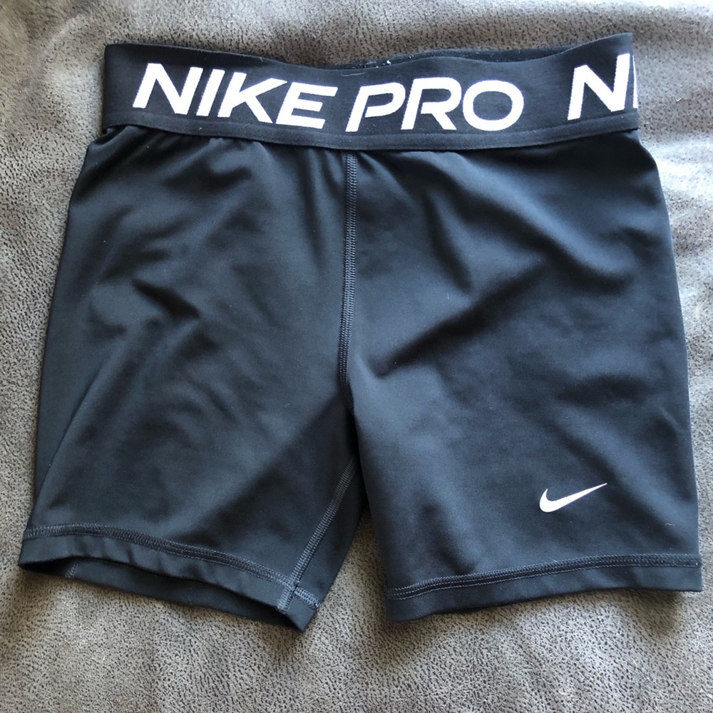 Nike Pro girls XL